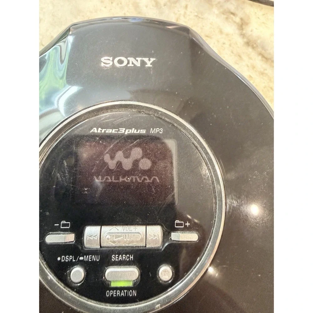 Sony Walkman D-NE520 Black Personal Portable LCD Screen Atrac3plus MP3 CD Player
